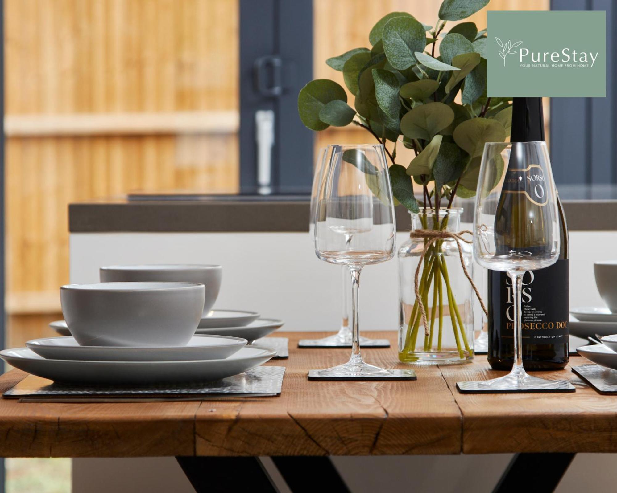Stunning 5 Bed Manchester House With Parking By Purestay Short Lets & Serviced Accommodation Exterior photo
