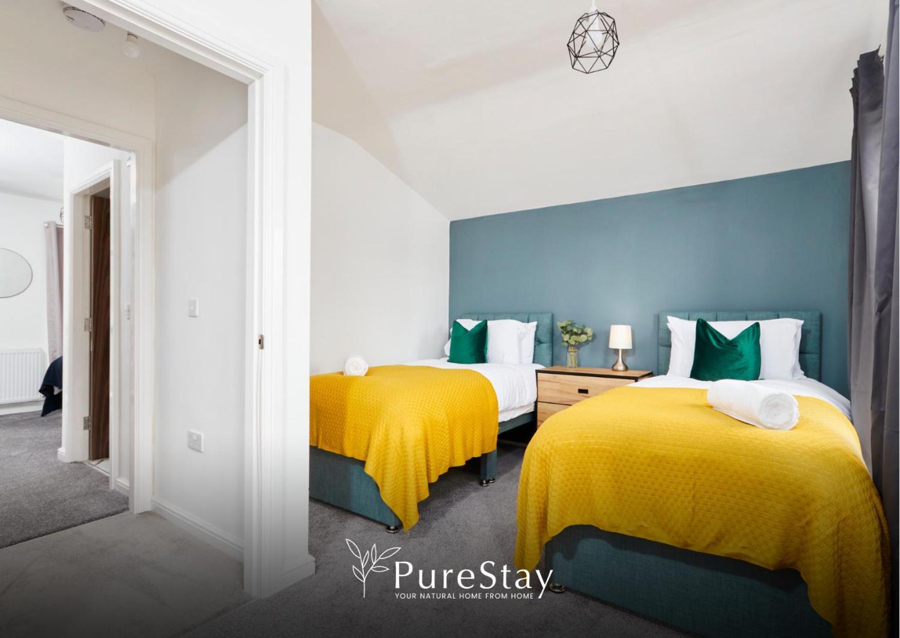 Stunning 5 Bed Manchester House With Parking By Purestay Short Lets & Serviced Accommodation Exterior photo